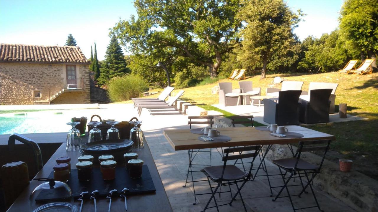 La Ferme Les Eybrachas Hotel Réauville Buitenkant foto